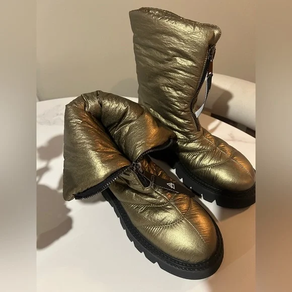 ELENA IACHI
ANKLE BOOTS  Military
Green - Picture 4 of 13